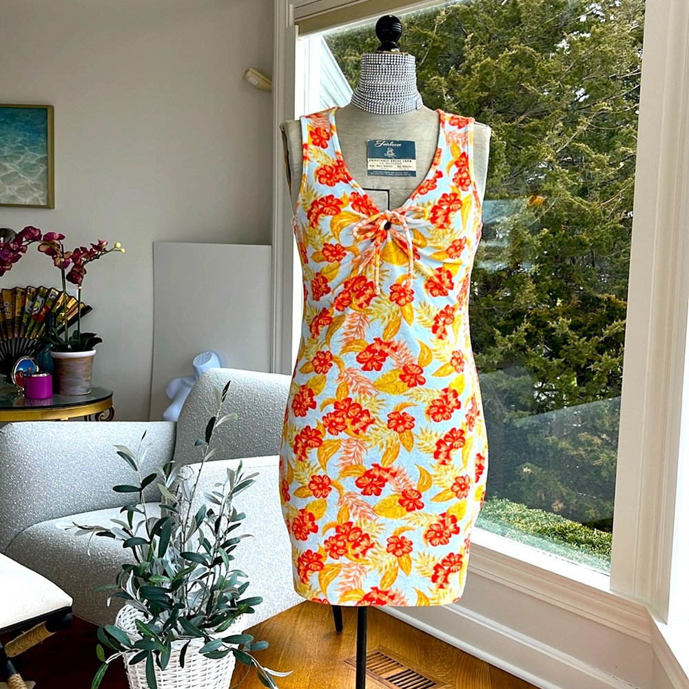 SO Terry Floral beach dress. Sleeveless mini bow tie v neck M lt. blue /orange